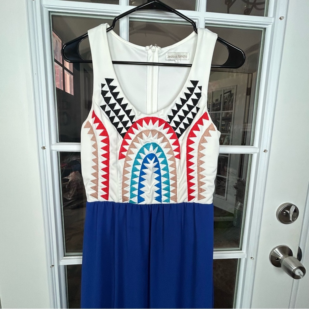Jealous Tomato‎ Embroidered Maxi Dress Size Small